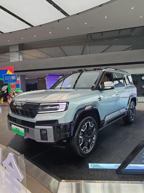 成都168比亚迪方程豹硬派越野的爆款，英菲尼迪35周年与你共成长